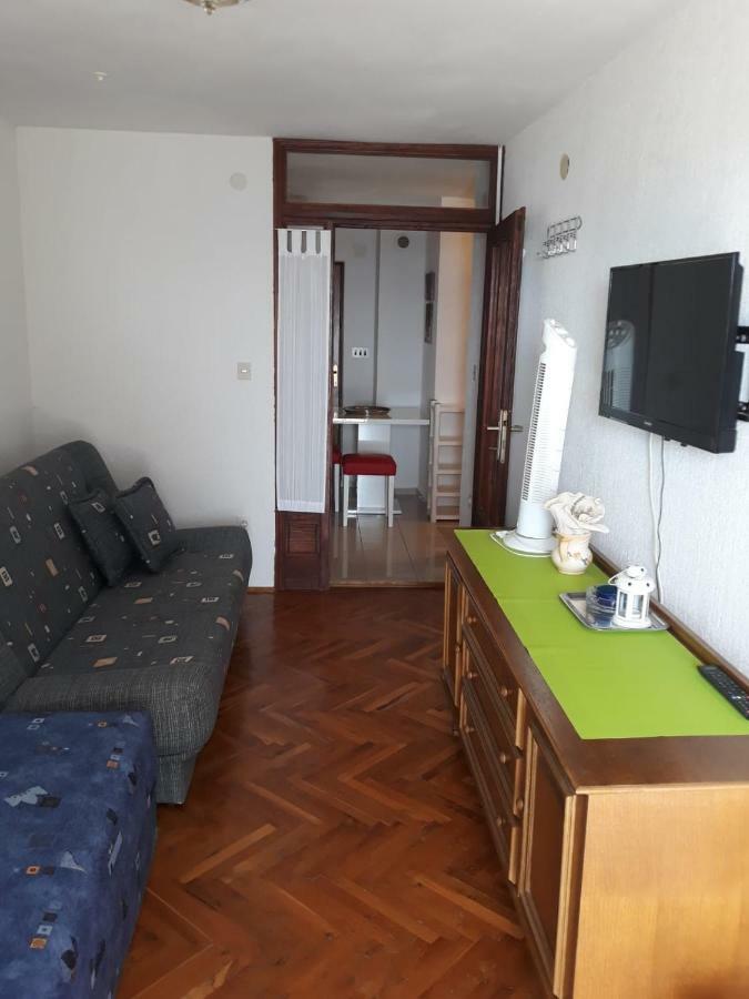 Apartman Grospic 2 Цесариця Екстер'єр фото